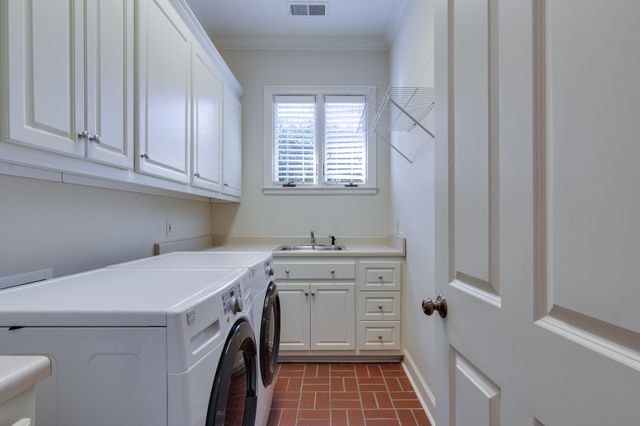 5930 EVEN MIST CV, Memphis, TN 38120