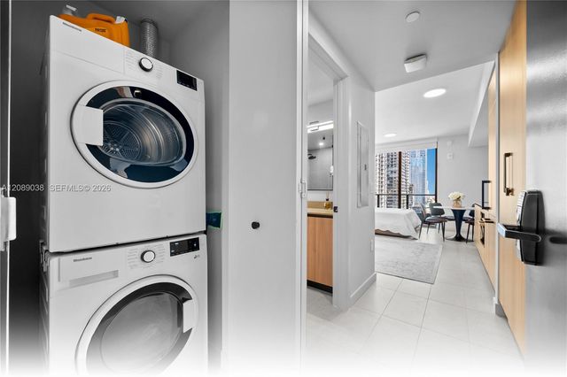 121 NE 5th Street 2109, Miami, FL 33132