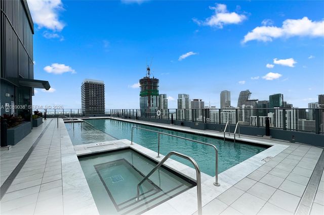 121 NE 5th Street 2109, Miami, FL 33132