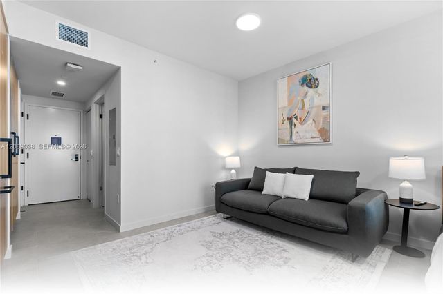 121 NE 5th Street 2109, Miami, FL 33132