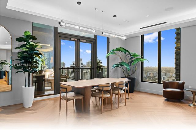 121 NE 5th Street 2109, Miami, FL 33132