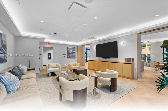 121 NE 5th Street 2109, Miami, FL 33132