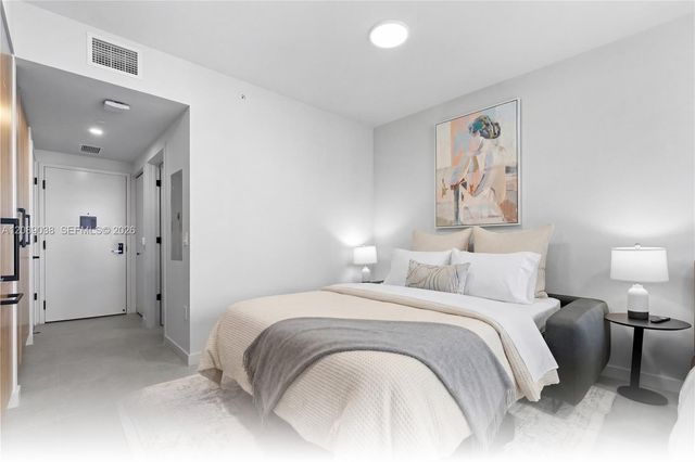121 NE 5th Street 2109, Miami, FL 33132