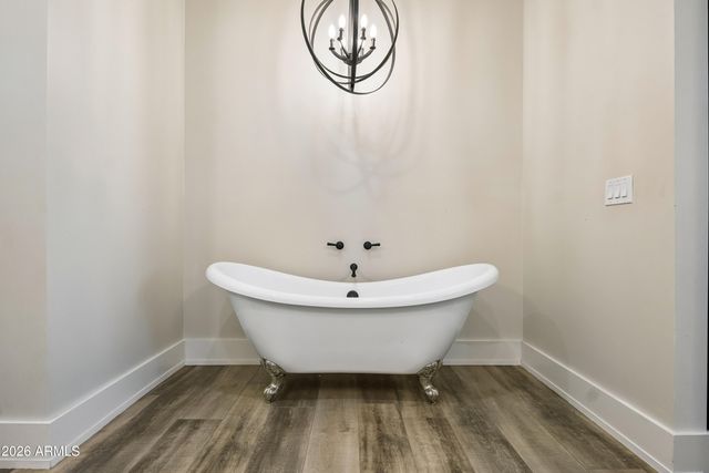 716 W MADDOCK Road, Phoenix, AZ 85086