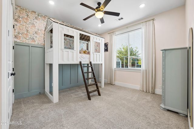 716 W MADDOCK Road, Phoenix, AZ 85086