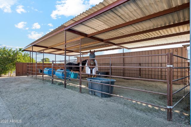 716 W MADDOCK Road, Phoenix, AZ 85086