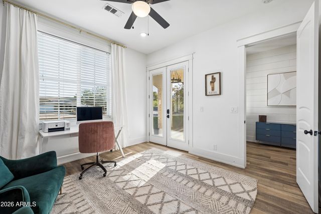 716 W MADDOCK Road, Phoenix, AZ 85086