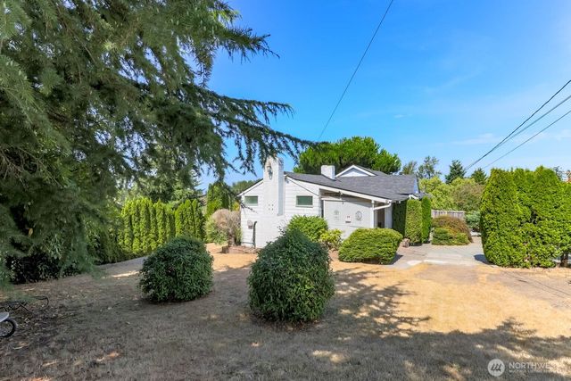 24925 20TH Avenue S, Des Moines, WA 98198