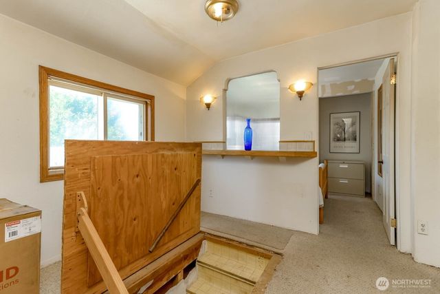 24925 20TH Avenue S, Des Moines, WA 98198