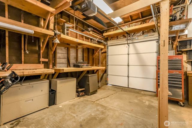24925 20TH Avenue S, Des Moines, WA 98198