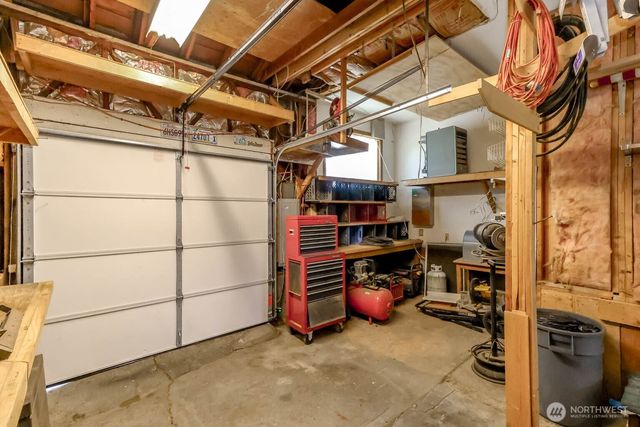 24925 20TH Avenue S, Des Moines, WA 98198