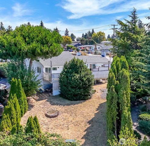24925 20TH Avenue S, Des Moines, WA 98198