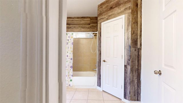 13734 Repa Lane, Houston, TX 77014