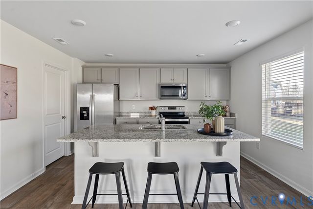 7664 Lovegrass Ter, New Kent, VA 23124