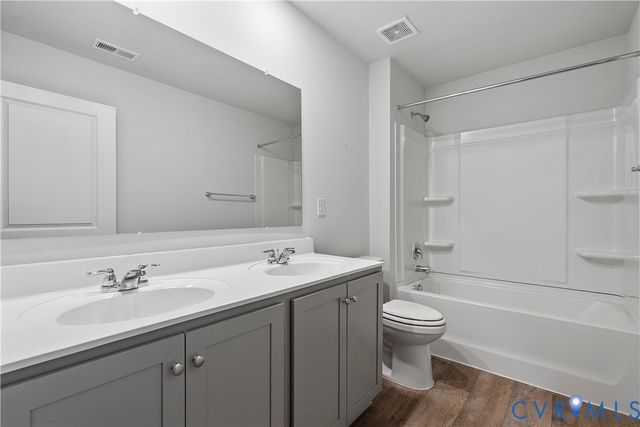 7664 Lovegrass Ter, New Kent, VA 23124