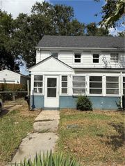 3 Cotton PL, Portsmouth, VA 23702