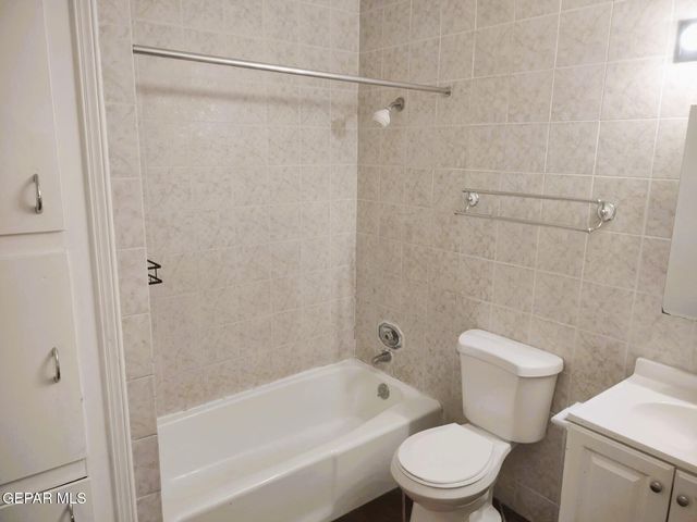 1913 Bobby Jones Drive D, El Paso, TX 79936