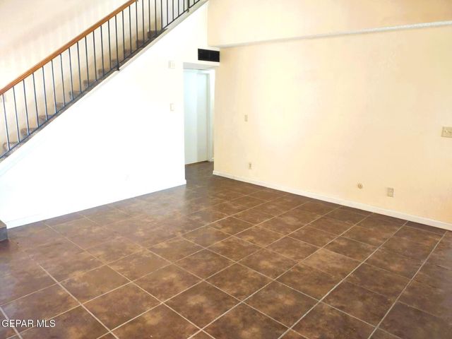 1913 Bobby Jones Drive D, El Paso, TX 79936