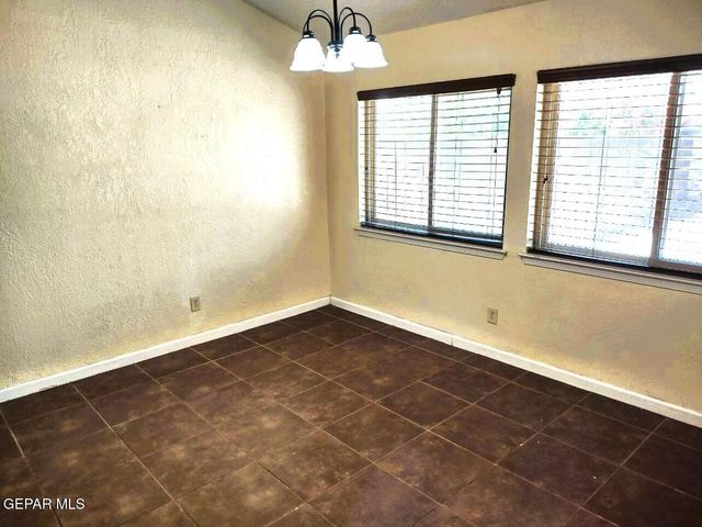 1913 Bobby Jones Drive D, El Paso, TX 79936