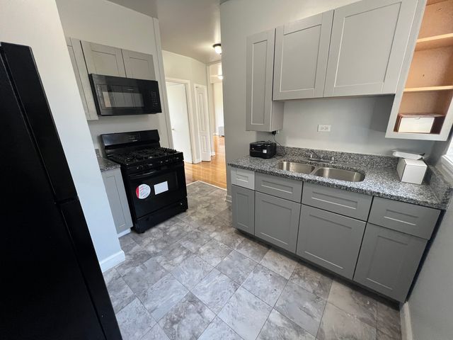 6802 S Clyde Avenue 3, Chicago, IL 60649