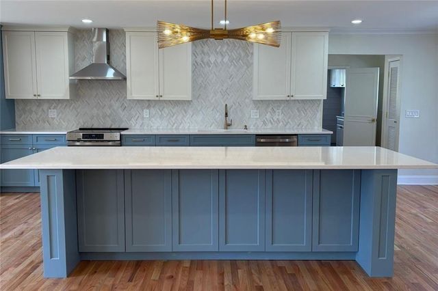 301 E Valley Drive, Marietta, GA 30068