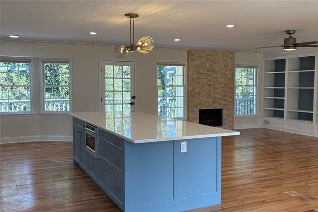 301 E Valley Drive, Marietta, GA 30068