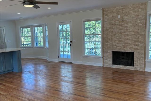 301 E Valley Drive, Marietta, GA 30068