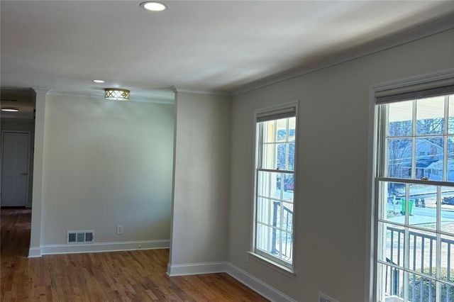 301 E Valley Drive, Marietta, GA 30068