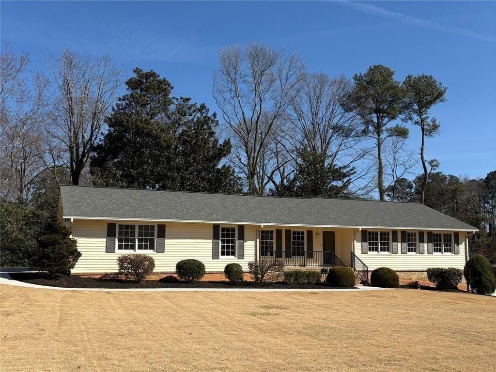 301 E Valley Drive, Marietta, GA 30068