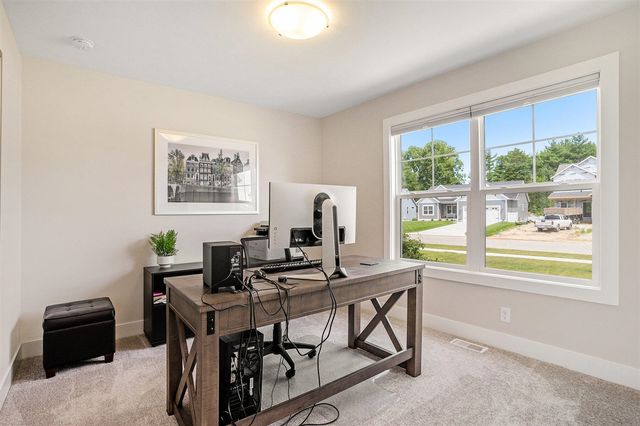 3903 Elderberry Drive, Holland, MI 49424