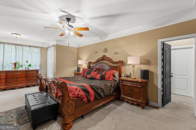 100 London Berry Court, Tyrone, GA 30290