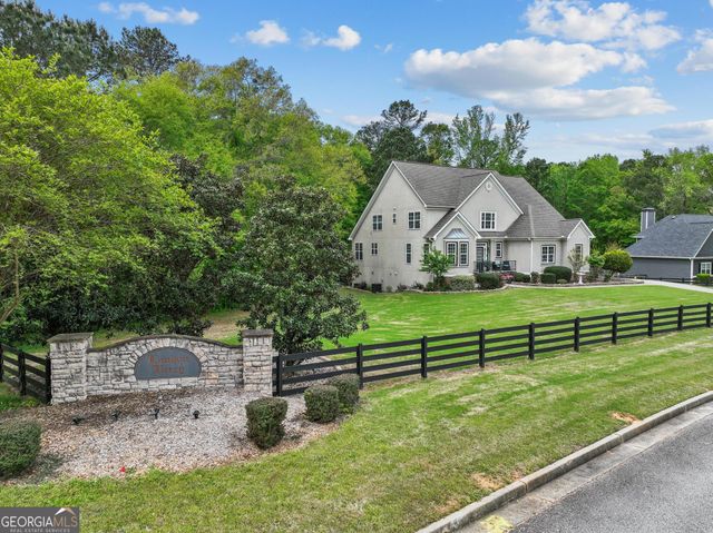 100 London Berry Court, Tyrone, GA 30290