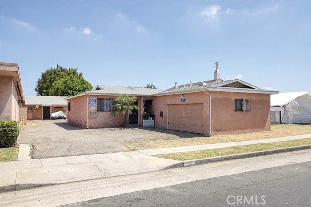 10016 California, South Gate, CA 90280