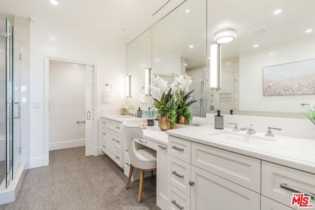 2204 The Terrace, Los Angeles, CA 90049