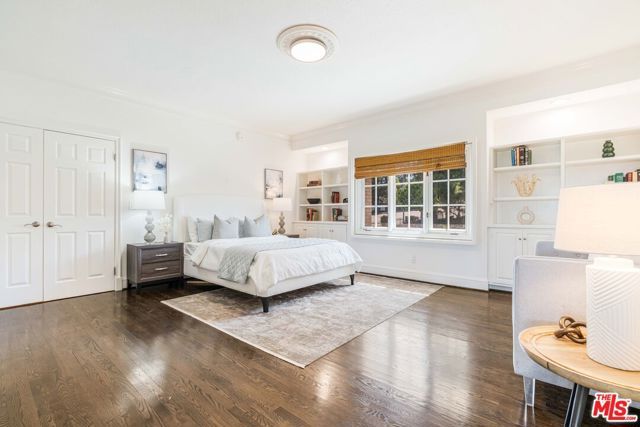 2204 The Terrace, Los Angeles, CA 90049