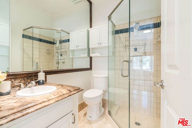 2204 The Terrace, Los Angeles, CA 90049