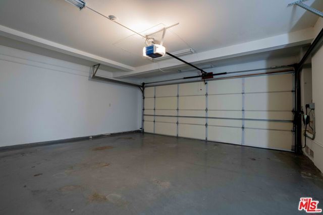 2204 The Terrace, Los Angeles, CA 90049