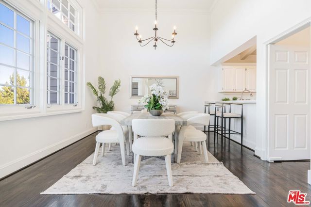 2204 The Terrace, Los Angeles, CA 90049