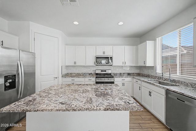 9432 E SPIRAL Avenue, Mesa, AZ 85212