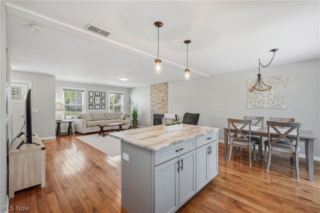 1029 Wood Park Lane, Brunswick, OH 44212