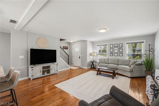 1029 Wood Park Lane, Brunswick, OH 44212