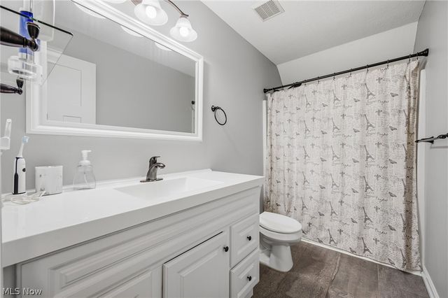 1029 Wood Park Lane, Brunswick, OH 44212