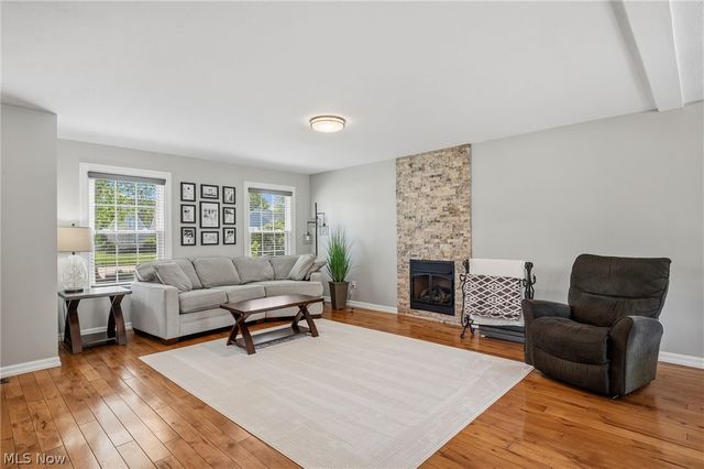 1029 Wood Park Lane, Brunswick, OH 44212