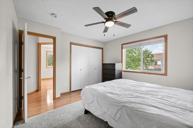 674 Lois Lane, Lino Lakes, MN 55014