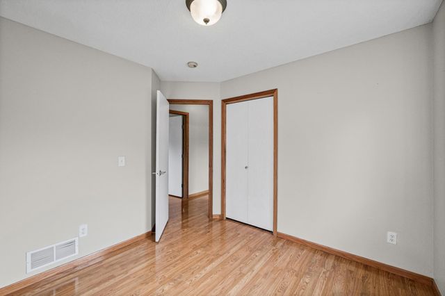 674 Lois Lane, Lino Lakes, MN 55014