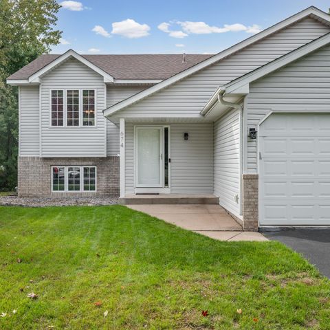 674 Lois Lane, Lino Lakes, MN 55014
