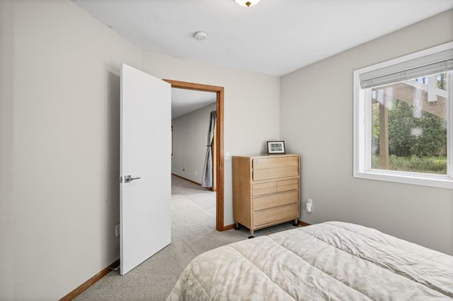 674 Lois Lane, Lino Lakes, MN 55014