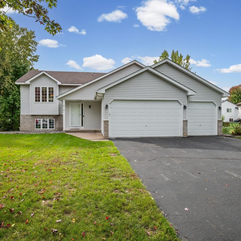 674 Lois Lane, Lino Lakes, MN 55014 — photo 4