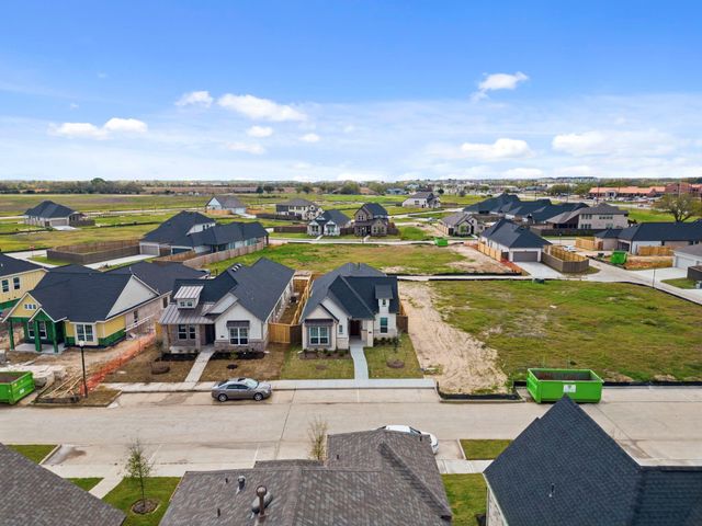 11816 South Pavillion Drive, Mont Belvieu, TX 77523