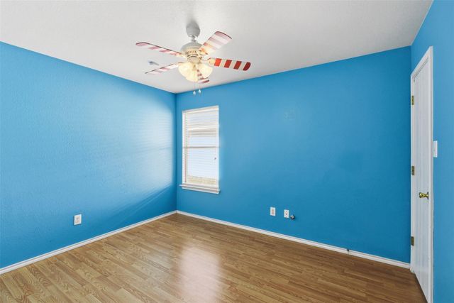 709 Lavaca LOOP, Elgin, TX 78621